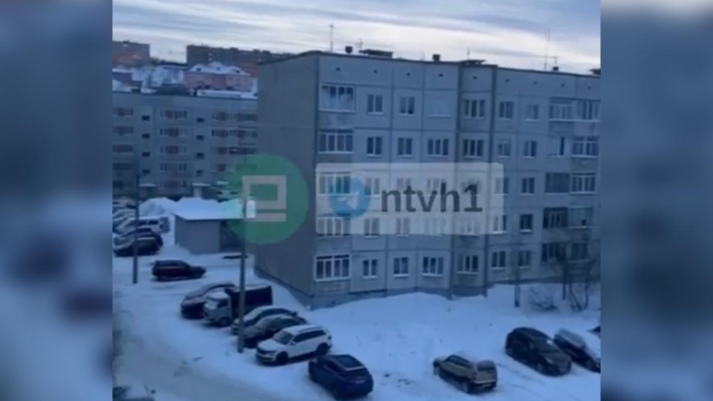В Кировске жители домов нескольких улиц остались без электричества из-за аварии
